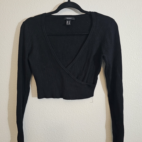 Forever 21 Tops - Forever21 Black Ribbed Wrap Top